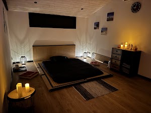 TANTRAZEN place picture